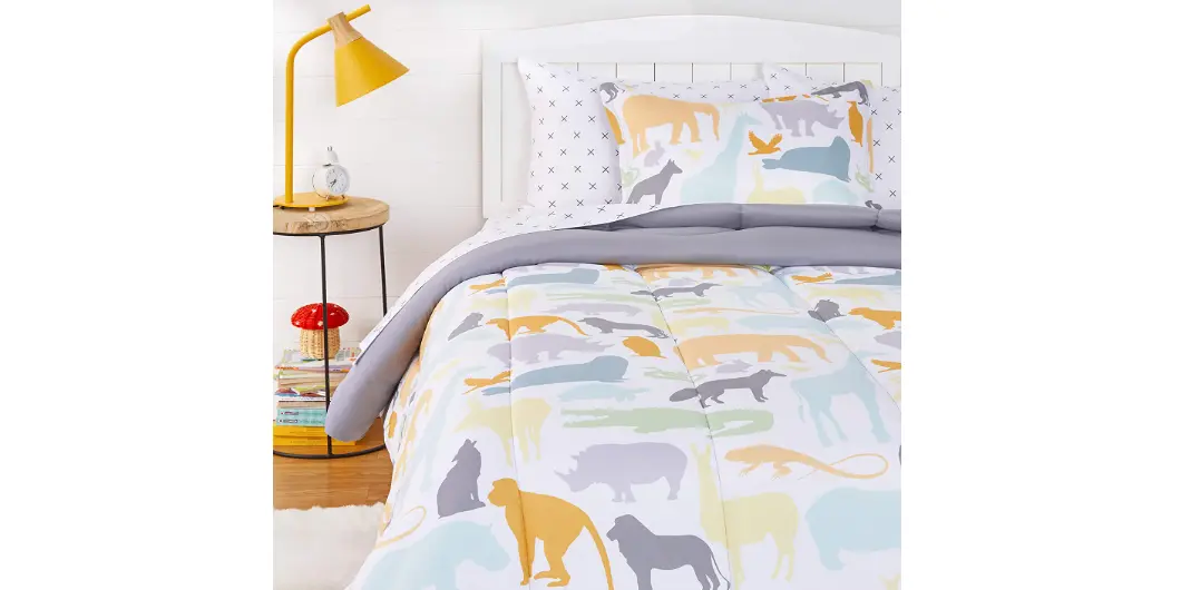 Amazon - Amazon Basic Kids Bed-in-a-Bag Bedding Set