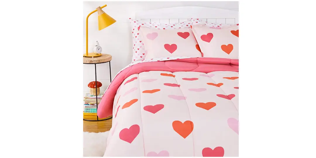 Amazon - Amazon Basics Kids Bed Queen Set