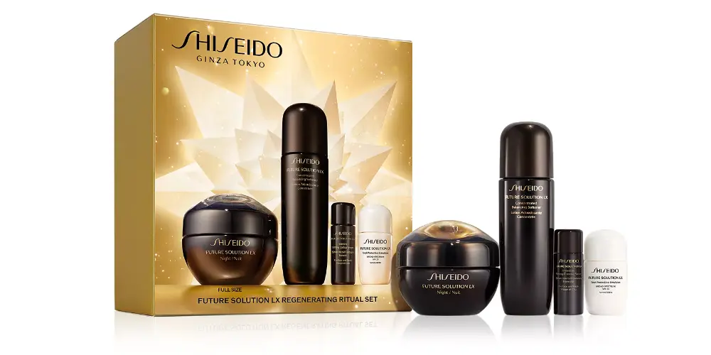 Macy - Shiseido 4Pc Future Solution LX Regenerating Ritual Set